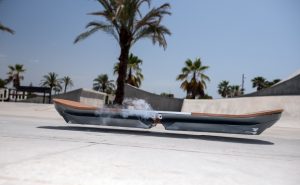 Lexus hoverboard - летающий скейт