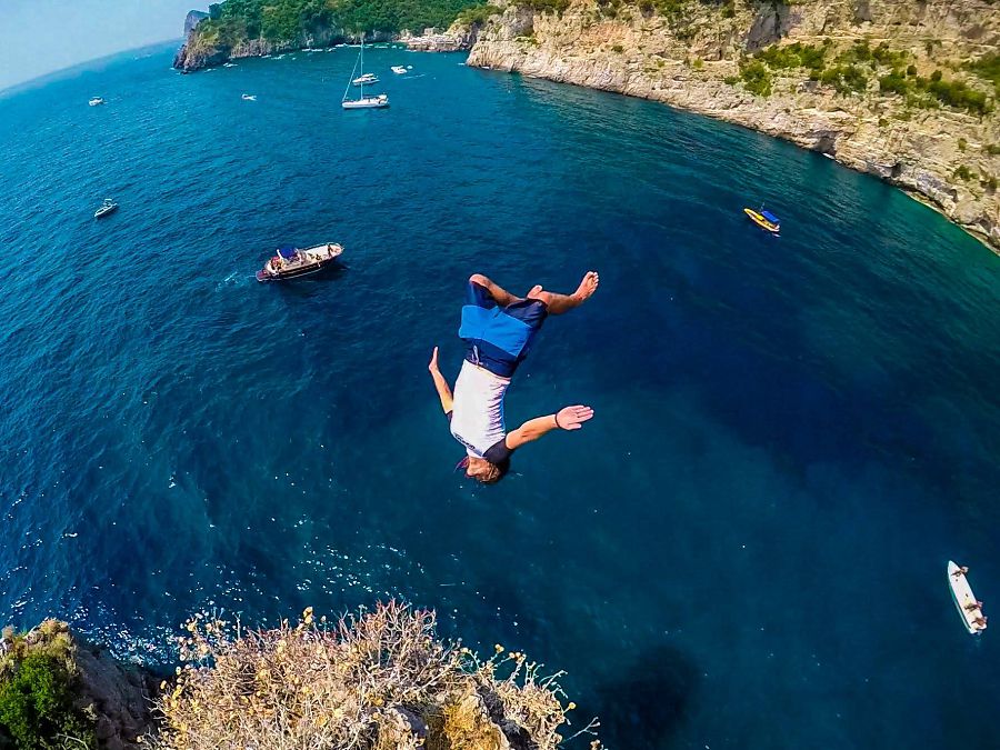 Cliff Jumping Italy