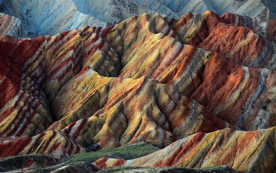цветные горы Китая