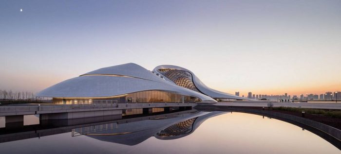 Невероятный оперный театр в Китае
