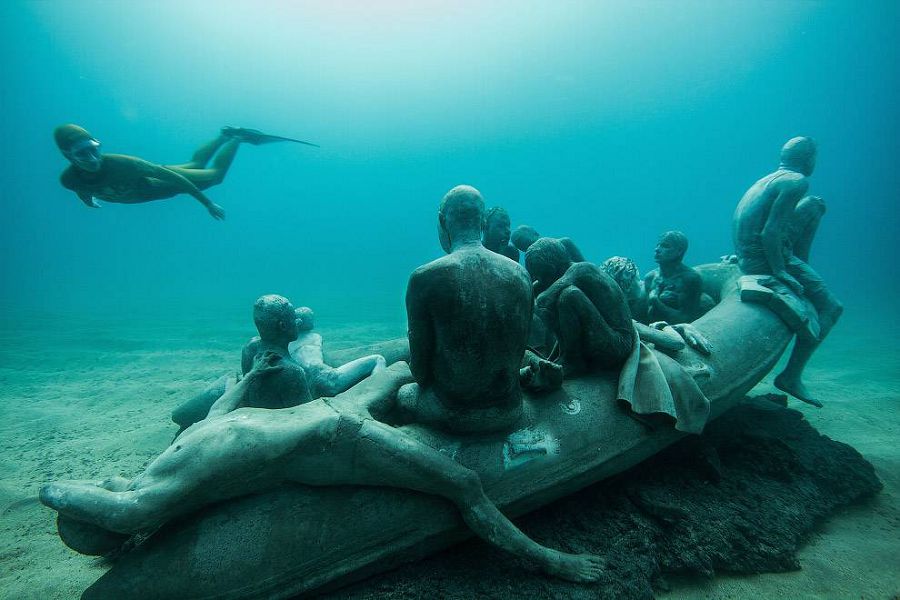 Музей подводных скульптур в Атлантическом океане