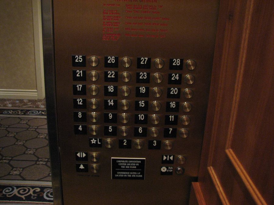 кнопки лифта