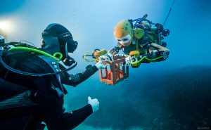 Робот OceanOne — подводный робот