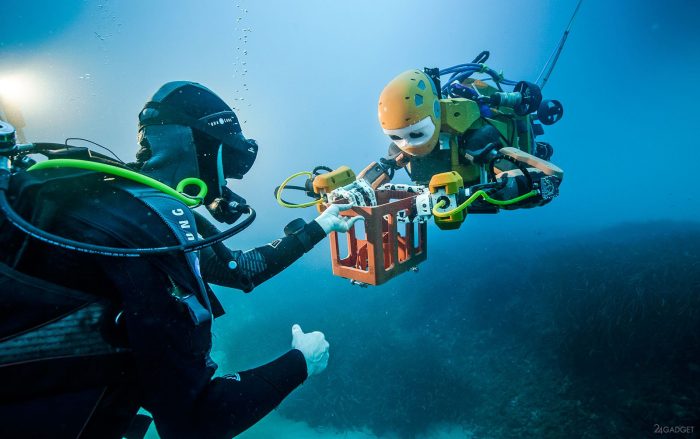 Робот OceanOne — подводный робот