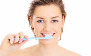Чистка зубов: чему не учит реклама