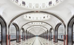 Как выглядят станции Московского метро, когда в них нет людей